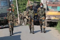 Indian army caught pakistani terrorist alive in uri sector of jammu and kashmir