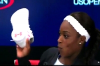 Us open champion sloane stephens freaks out over bug in hilarious video