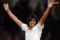 Indian bowlers shine against srilanka 3 days match