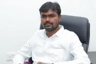 టాలీవుడ్ నిర్మాతపై నాన్ బెయిలబుల్ వారెంట్