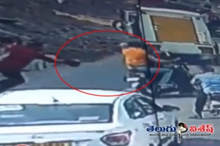 ITEMVIDEOS: జూబ్లిహిల్స్‌లో పట్టపగలే చోరీ