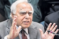 Sack minister who advised pm says kapil sibal