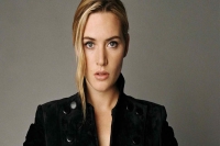 Kate winslet gives inspiring body image message to girls