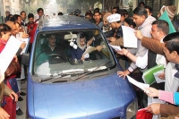Arvind kejriwal s blue wagonr missing for 2 days found in ghaziabad