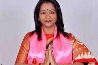 Keshava rao daughter gadwala vijaya lakshmi is 17th mayor of ghmc