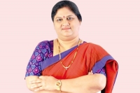 What lead former mp kothapalli geeta to quit ysrcp party