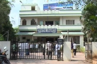 Case filled against 3 madhapur police consitables after suspension