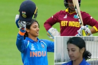 Smriti mandhana spotted with tears the dressing room