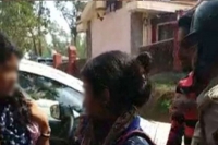 Bajrang dal activists assault two hindu girls for mixing with muslim boys
