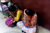 Police raids massage parlour arresr 4 persons and organiser