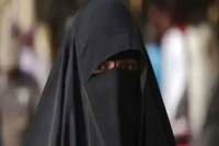 Hindu woman assaulted by mob for wearing burkha two arrested