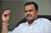 Komati reddy venkat reddy sensational comments on kcr