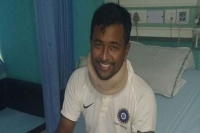 Pragyan ojha rushed to hospital after being hit on head