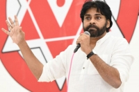 Pawan kalyan slams police for no action against obscene messages