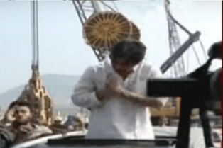 ITEMVIDEOS: పరకాల ప్రభాకర్ పై నిప్పులు చెరిగిన పవన్ కల్యాన్