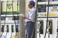 Petrol prices cut by 39 paise in delhi diesel goes down 12 paise