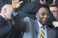 Pele brazil legend leaves hospital after prostate surgery