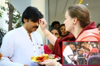 Pawan kalyan to start his visit to kondagattu temple with fans