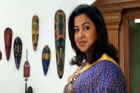 It raids tamil actress radhika sarathkumar s radaan mediaworks