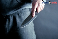 Junior student went to college along with knife to warns seniors who torturing him