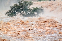 Heavy rains trigger flash floods landslides in himachal pradesh cloudburst over kullu kills 1 6 missing