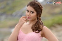 Rashi khanna shifted her family to hyderabad