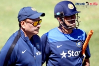 Ravi shastri waxes lyrical on all time great ms dhoni