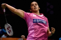 Saina nehwal loses in semis at abc