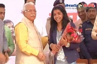 Rio bronze medallist sakshi malik grand reception at delhi airport