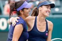 Sania mirza martina hingis in doubles semis of wuhan open