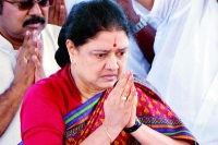 Sasikala wants dinakaran to get her transferred to tn