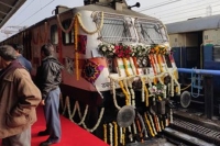Ahmedabad mumbai tejas express irctc s second train flagged off