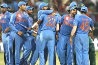 India enters semi finals by beating aussies in wt20