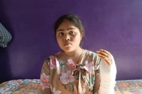 18 yr old surat girl fights off armed robbers all by herself to save sister