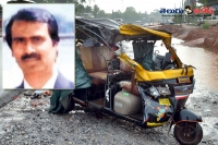 Autorickshaw driver leaves engineer family to die after accident flees with belongings