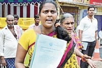 Telugu mahila activist protest against own party