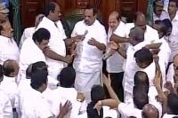 Opposition assults tn speaker dhanpal in assembly