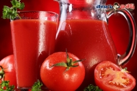 Tomato juice beauty benefits darkskin problems glowing skincare tips