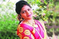 Tv anchor tejaswini found dead in suspicious manner