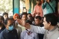 Will go to court not govt people clap as varun gandhi takes up farm issues