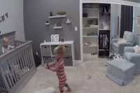 Toddler teaches baby brother how to escape crib 32 million views so far