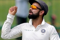 Virat kohli s style of captaincy similar to ricky ponting s says mike hussey