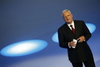 Volkswagen boss quits over diesel emissions scandal