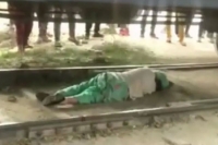 Woman escaped being crushed under moving train in haryana