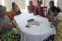 Kothapeta green hills women caught playing cards arrested