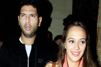 Cricketer yuvraj singh to tie the knot in november