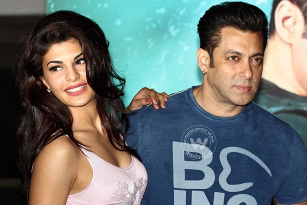 Salman khan and jacqueline fernandez moving close to each other after their movie kick