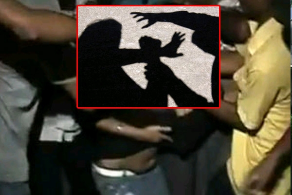 Girl stripped in broad day light in mumbai