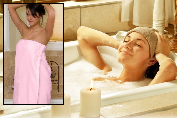 Bathing style according to hindu architecture