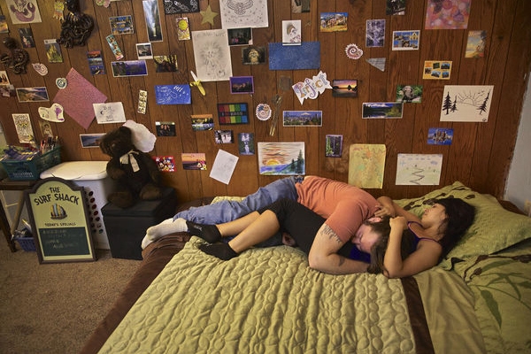 Portland woman samantha hess big hug cuddle rate 60 dollers
